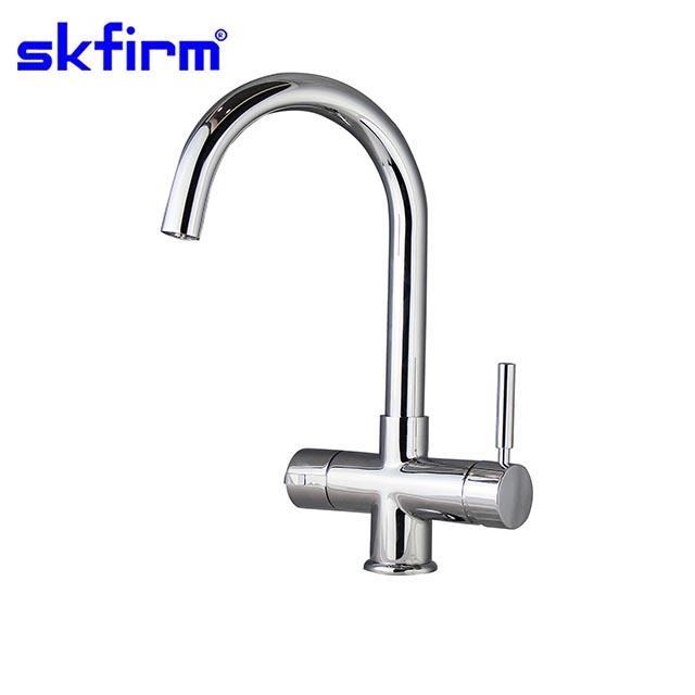 Chrome Leadfree Hot Water Tap For Residential Area